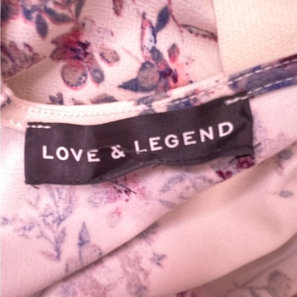 Addition Elle Love & Legend Criss Cross Back Floral Vneck Blouse Size 3x - Picture 8 of 10